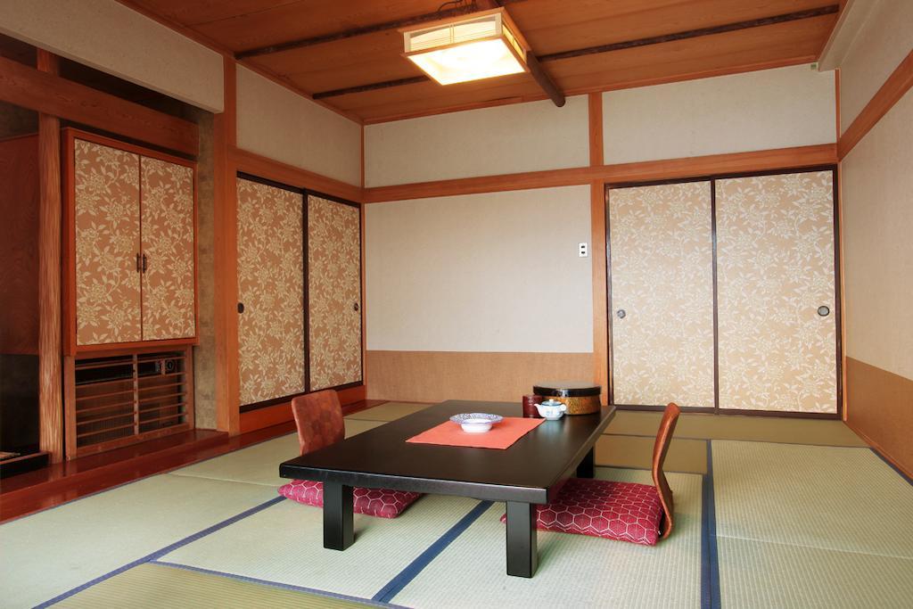 Kosuien Hotel Fujikawaguchiko Quarto foto